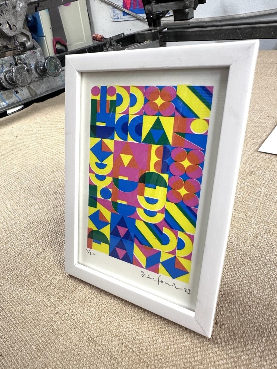 FORTUNE AND FAME (WHITE FRAME) - shop_name