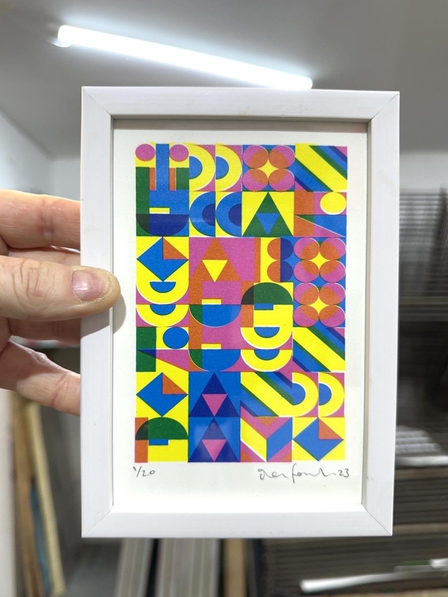 FORTUNE AND FAME (WHITE FRAME) - shop_name